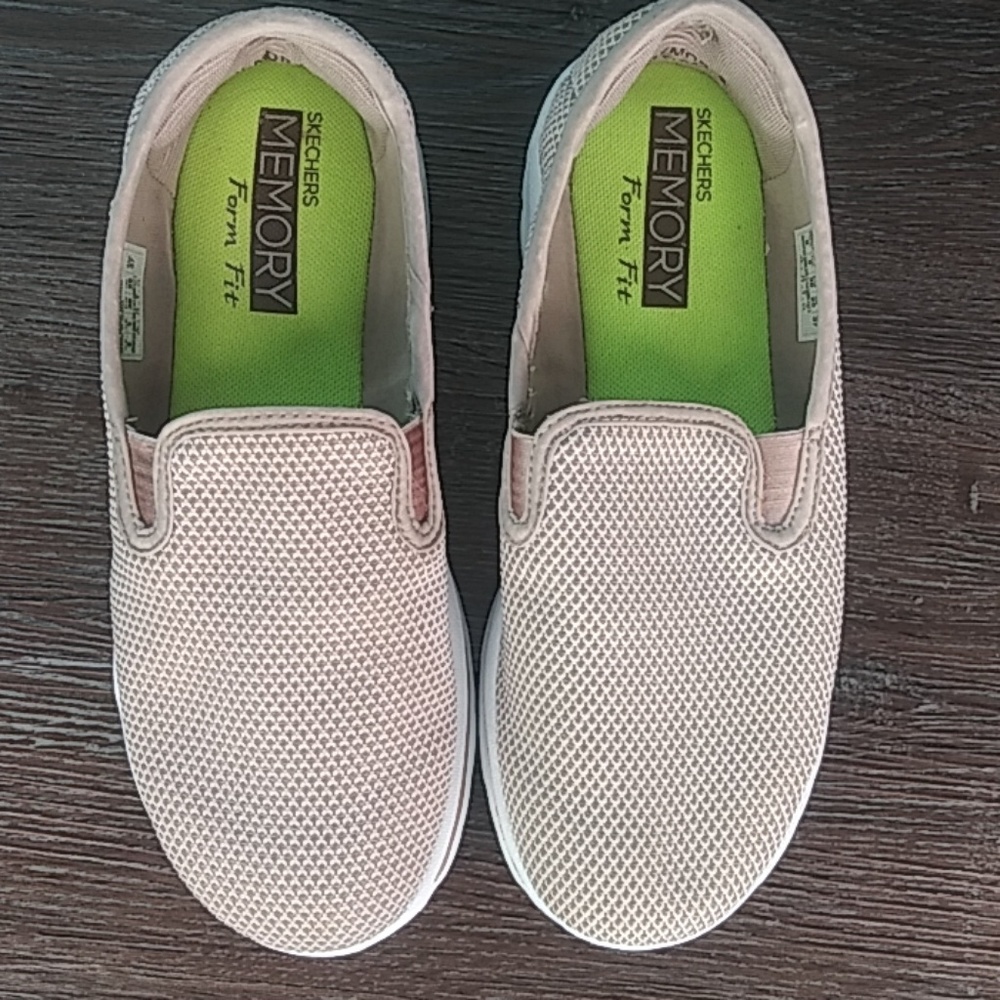 Skechers memory form fit | size 8